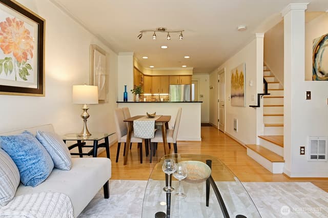 Property photo for 2502 N 50th Street #103, Seattle photo 3