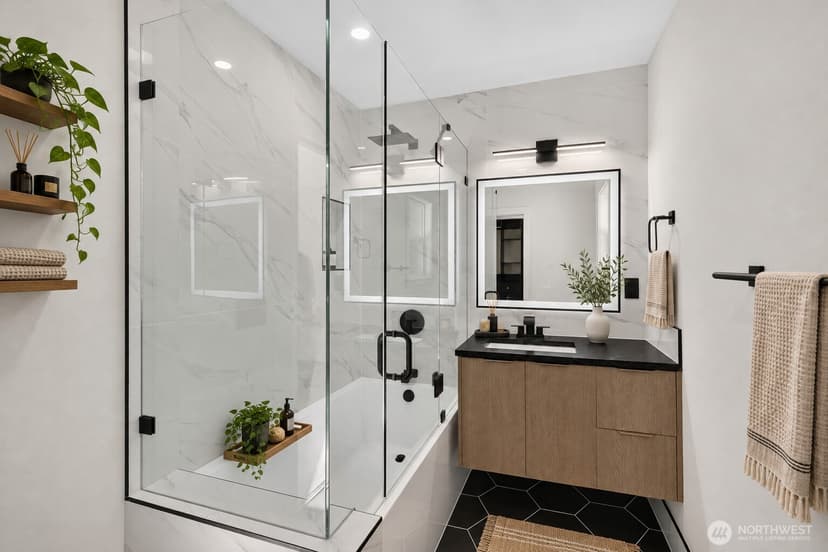Property photo for 5520 Brooklyn Avenue NE, Seattle photo 14
