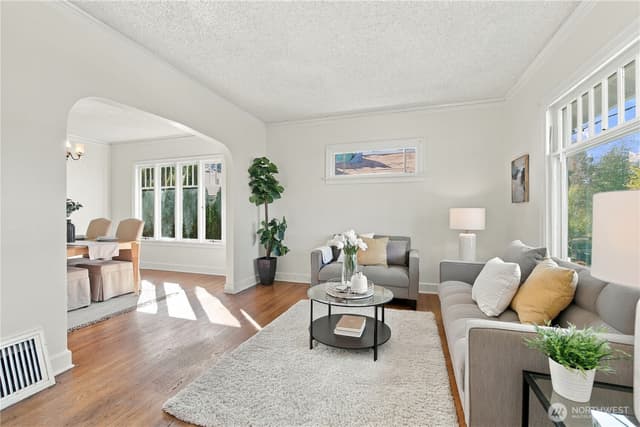 Property photo for 343 NW 74th, Seattle photo 4