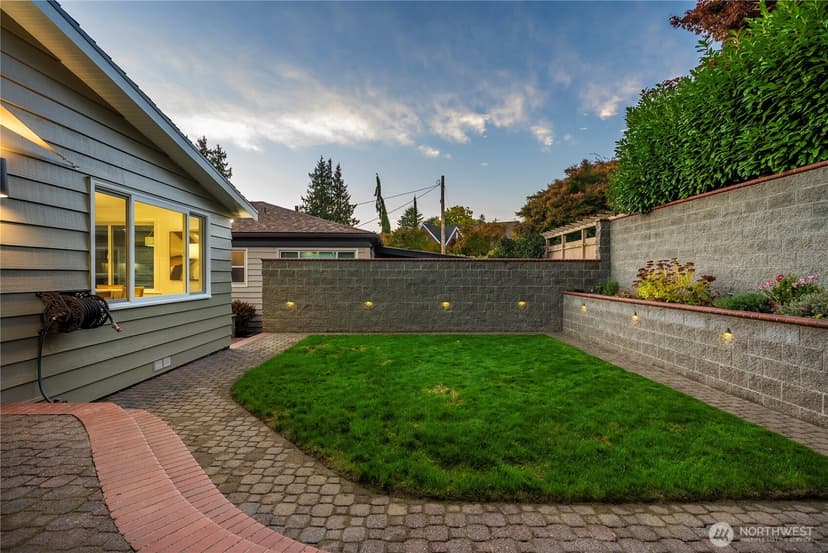 Property photo for 3542 43rd Avenue W, Seattle photo 38