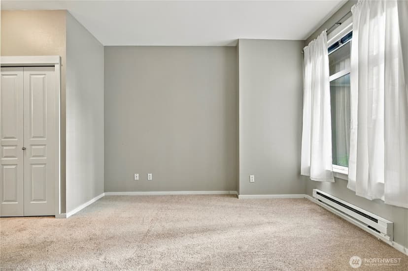 Property photo for 1950 Alaskan Way #121, Seattle photo 12