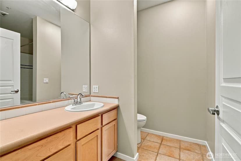 Property photo for 1950 Alaskan Way #121, Seattle photo 14