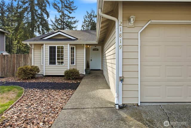 Property photo for 21819 SE 249th Place, Maple Valley photo 3