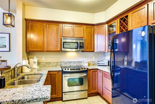 Property photo for 2424 S 41st Street #552B, Tacoma photo 3