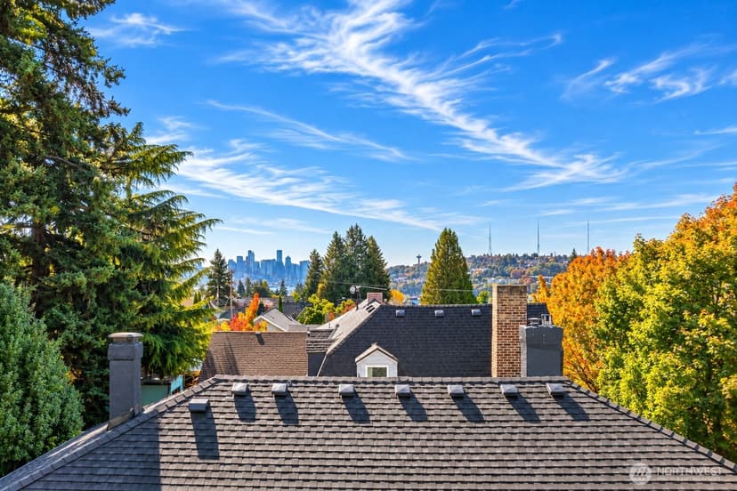Property photo for 1405 N 41st Street, Seattle photo 7