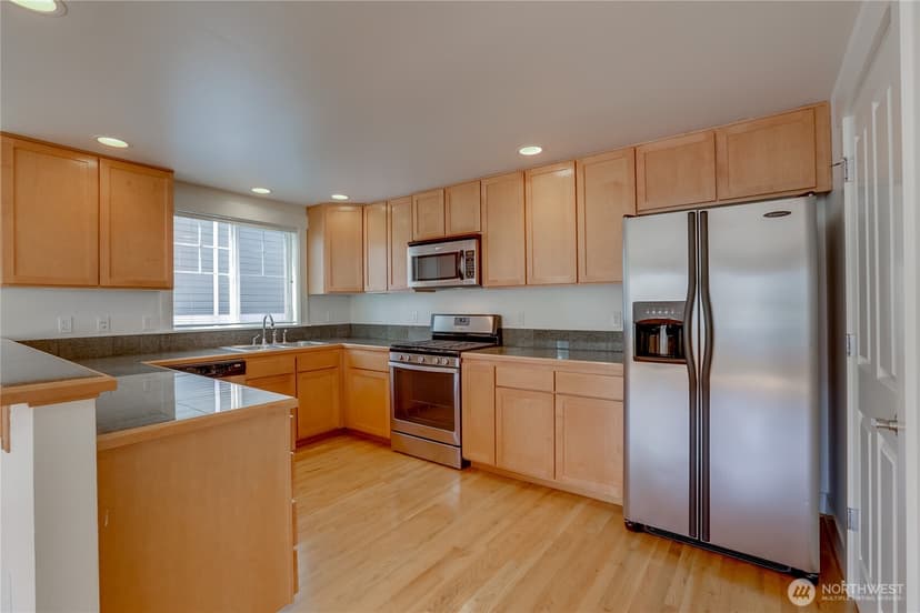Property photo for 912 NW 85th Street, Seattle photo 4
