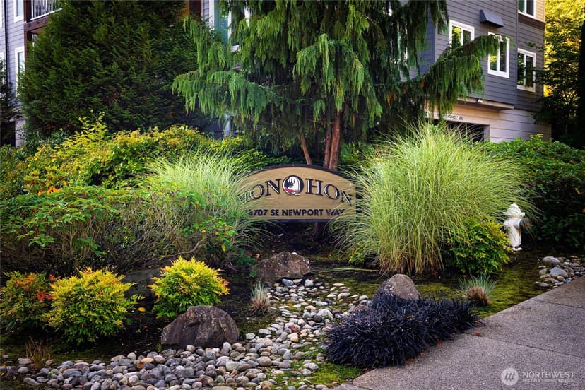 Property photo for 18707 SE Newport Way #410, Issaquah photo 13