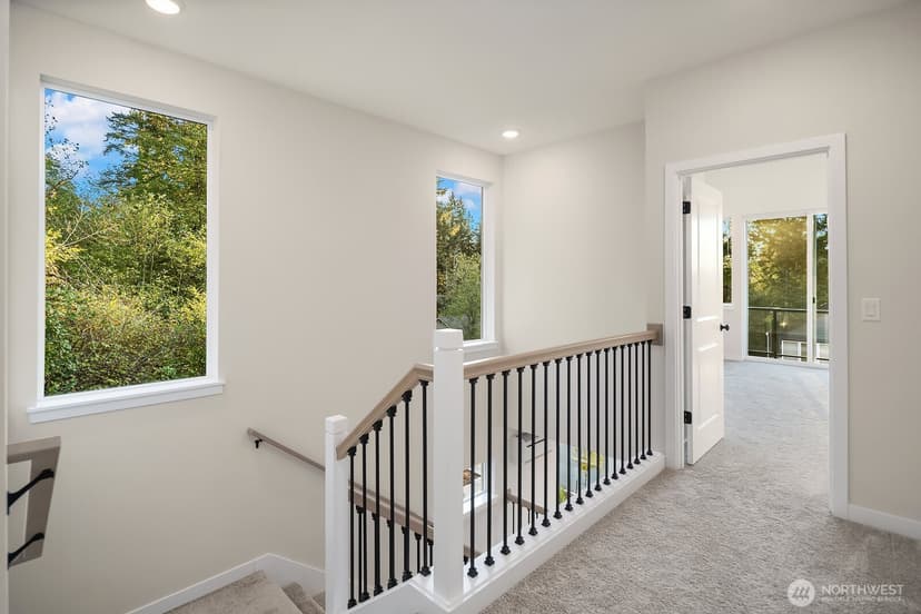Property photo for 4004 Aberdeen Way NE, Renton photo 21