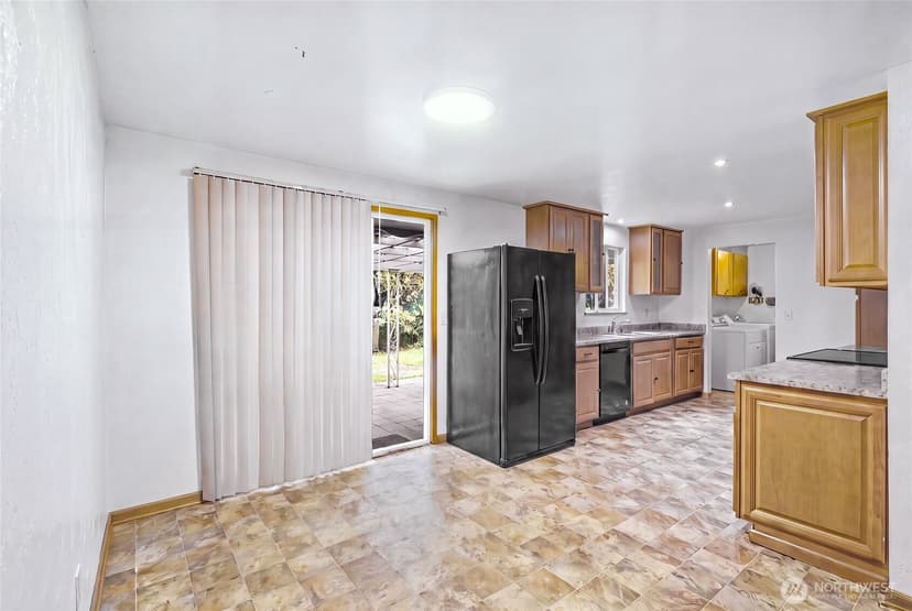 Property photo for 9207 Yakima Avenue S, Tacoma photo 8