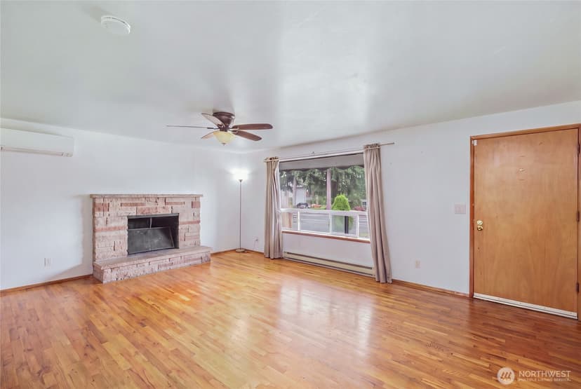 Property photo for 9207 Yakima Avenue S, Tacoma photo 5