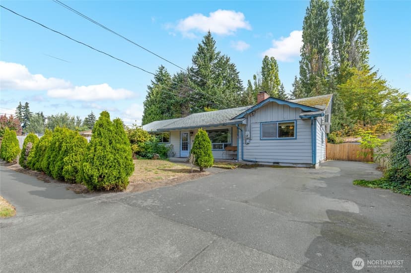 Property photo for 9207 Yakima Avenue S, Tacoma photo 2