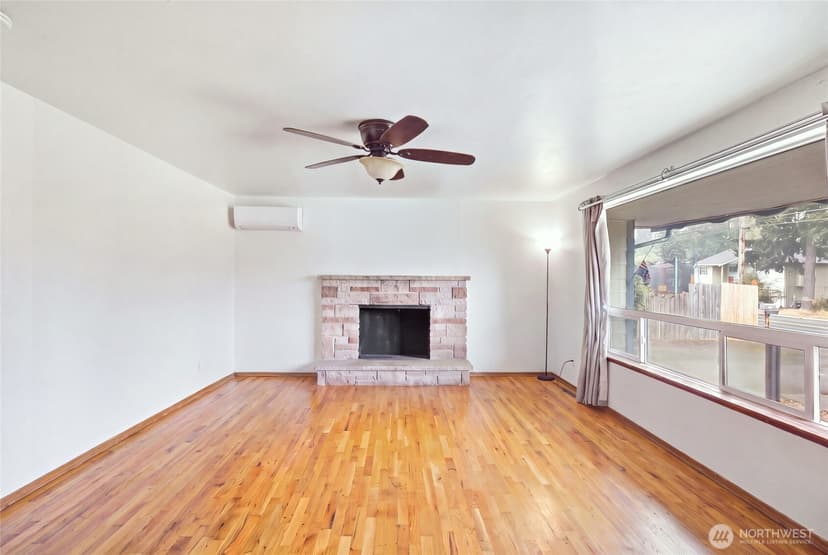 Property photo for 9207 Yakima Avenue S, Tacoma photo 6