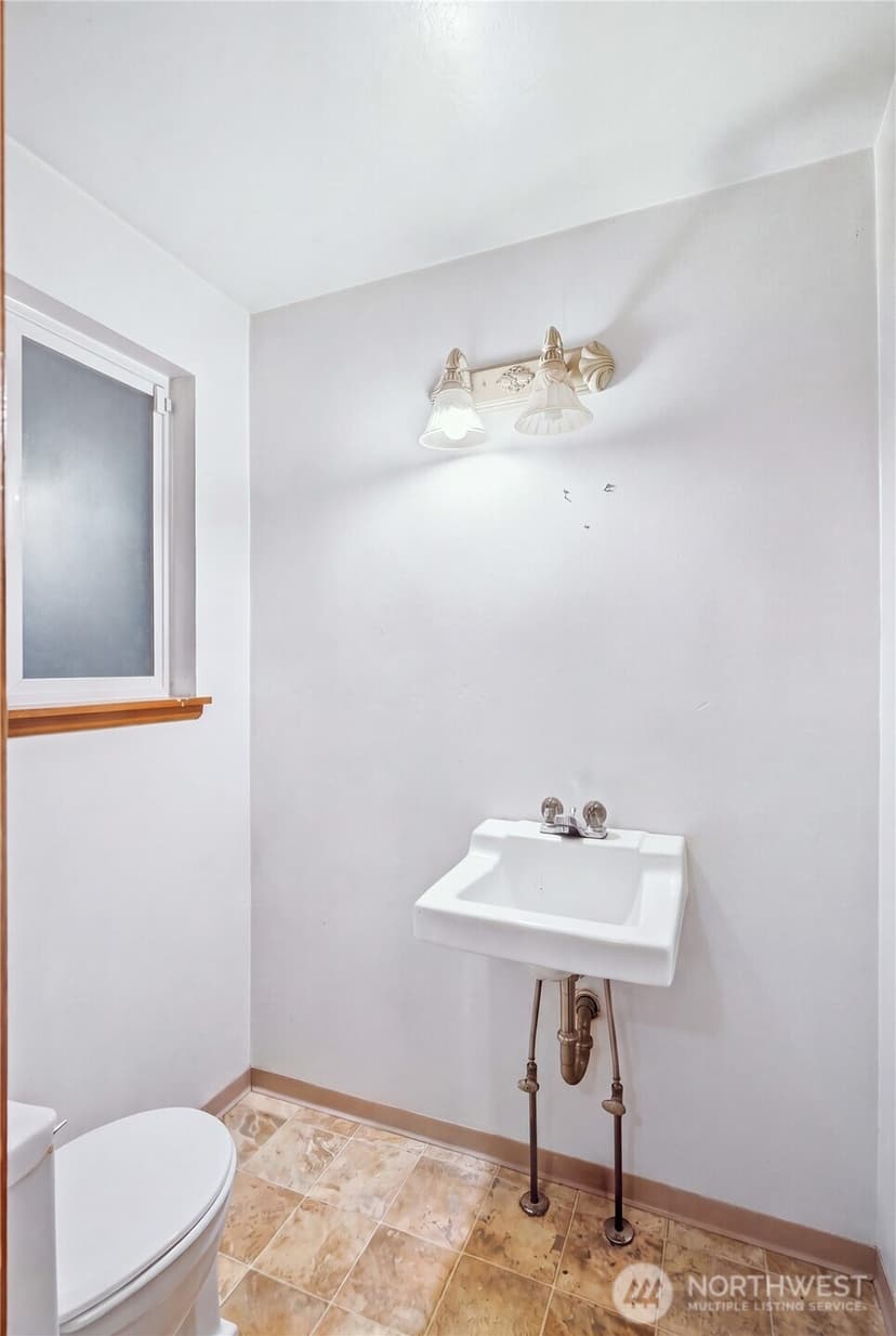 Property photo for 9207 Yakima Avenue S, Tacoma photo 19