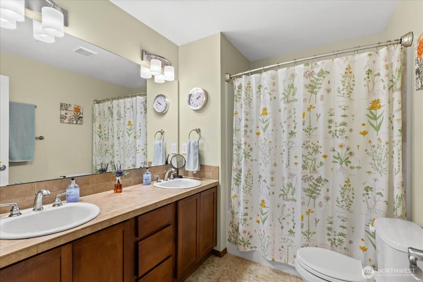 Property photo for 12505 28th Avenue W, Everett photo 22