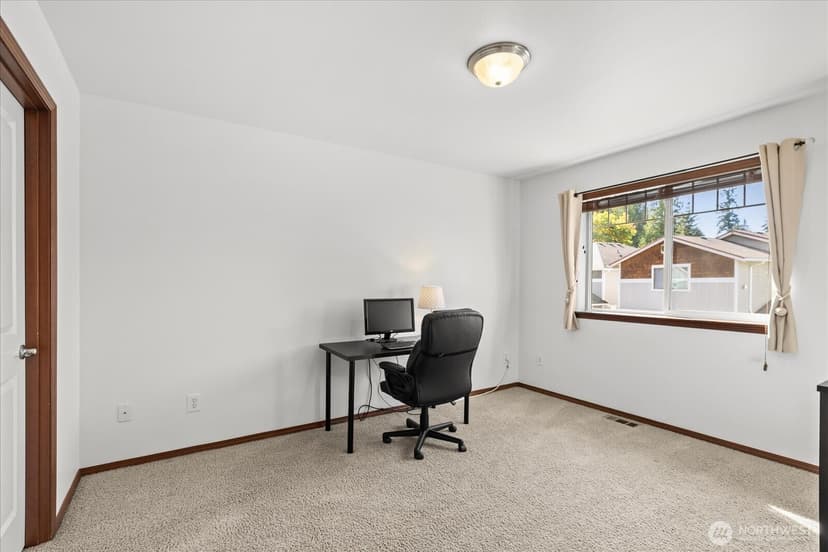 Property photo for 12505 28th Avenue W, Everett photo 23