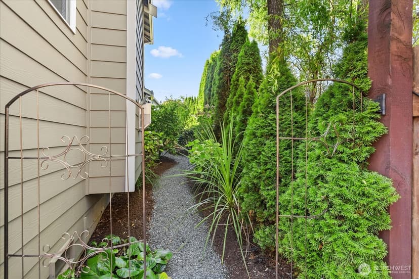 Property photo for 12505 28th Avenue W, Everett photo 29