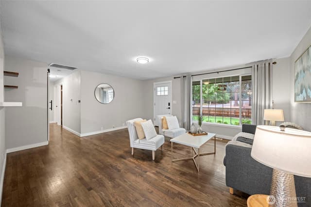 Property photo for 5830 176th Street SW, Lynnwood photo 4