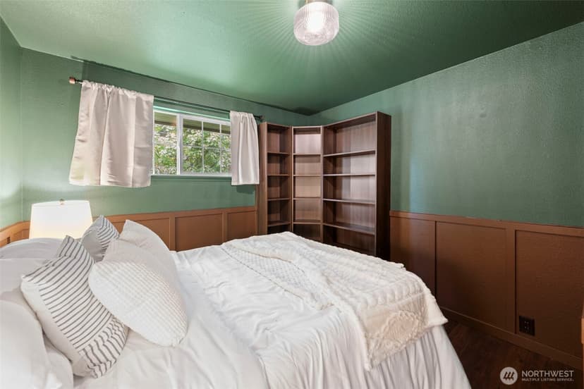 Property photo for 5830 176th Street SW, Lynnwood photo 17