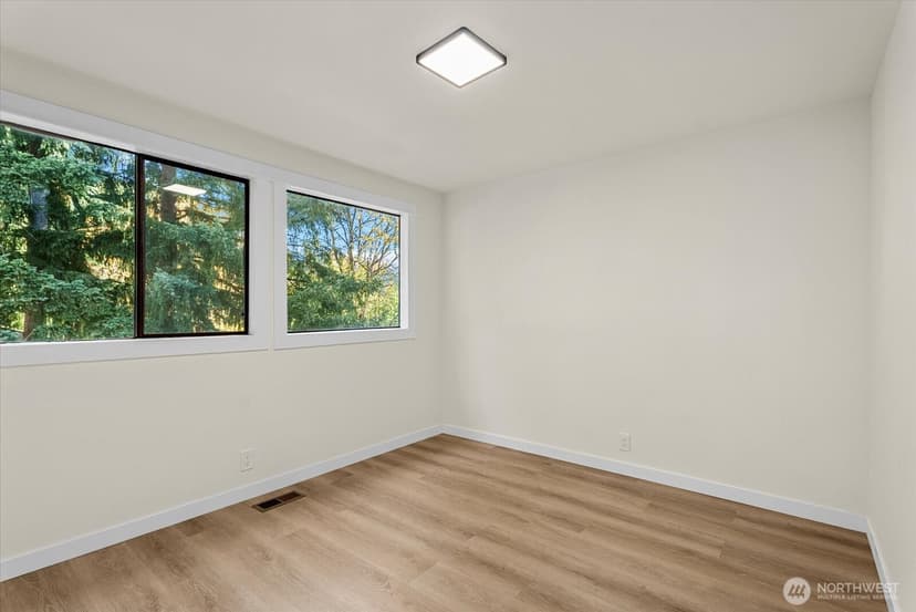 Property photo for 8543 Avondale Road NE, Redmond photo 23