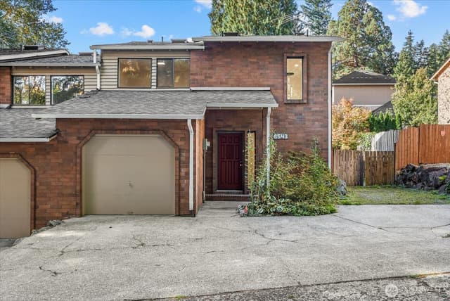 Property photo for 8543 Avondale Road NE, Redmond photo 2
