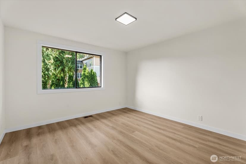 Property photo for 8543 Avondale Road NE, Redmond photo 22