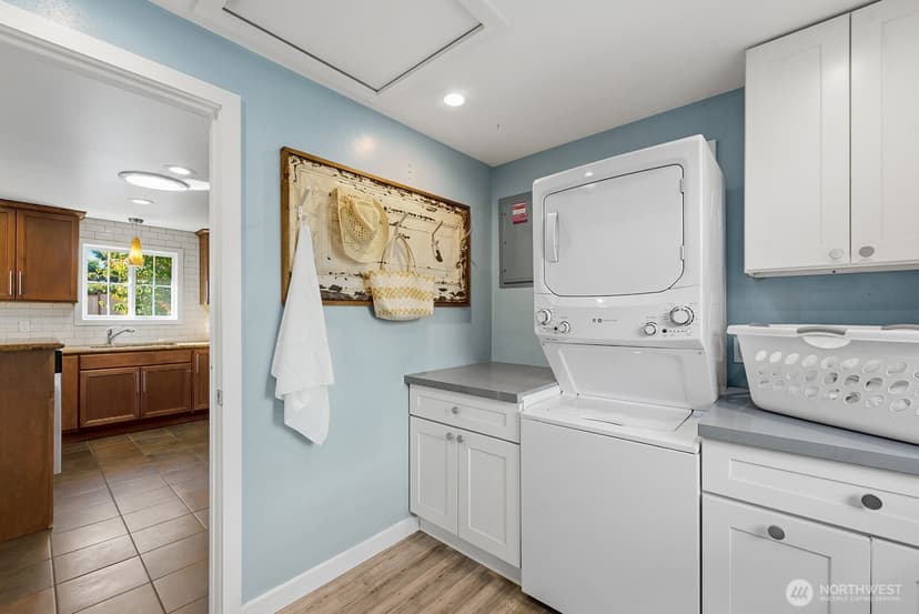 Property photo for 3604 SW Thistle Street, Seattle photo 11