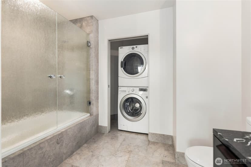 Property photo for 737 Olive Way #2607, Seattle photo 23