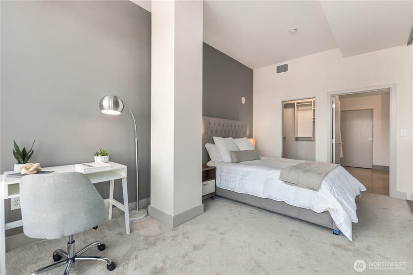 Property photo for 737 Olive Way #2607, Seattle photo 18