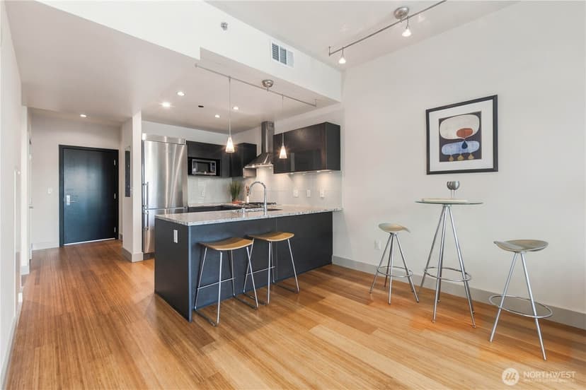 Property photo for 737 Olive Way #2607, Seattle photo 8