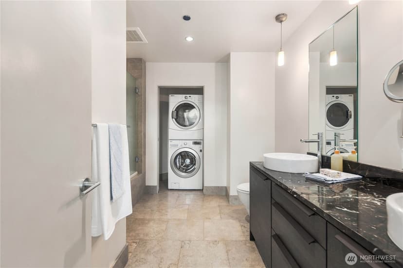 Property photo for 737 Olive Way #2607, Seattle photo 20
