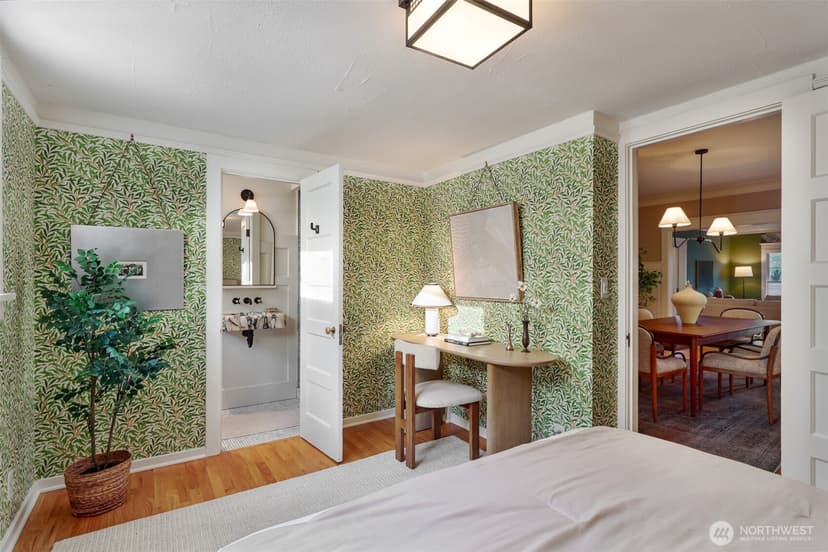 Property photo for 5507 12th Avenue NE, Seattle photo 16