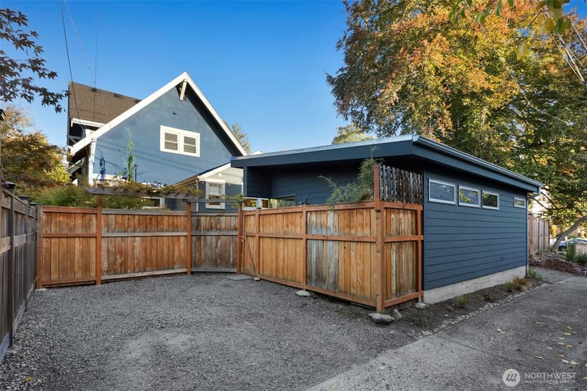 Property photo for 5507 12th Avenue NE, Seattle photo 40