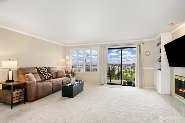 Property photo for 317 Kennebeck Avenue S #204, Kent photo 2