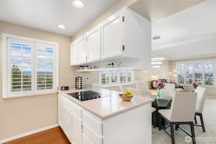 Property photo for 317 Kennebeck Avenue S #204, Kent photo 10