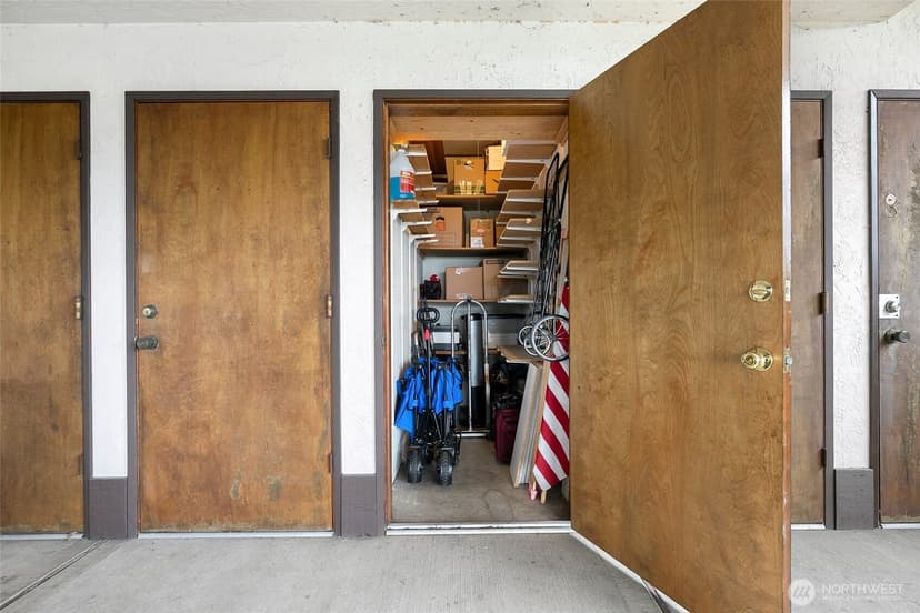 Property photo for 317 Kennebeck Avenue S #204, Kent photo 25