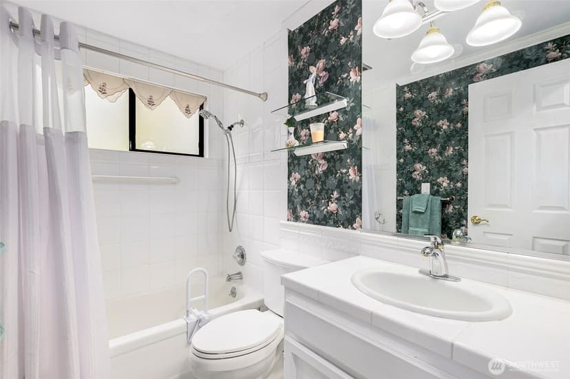 Property photo for 317 Kennebeck Avenue S #204, Kent photo 20