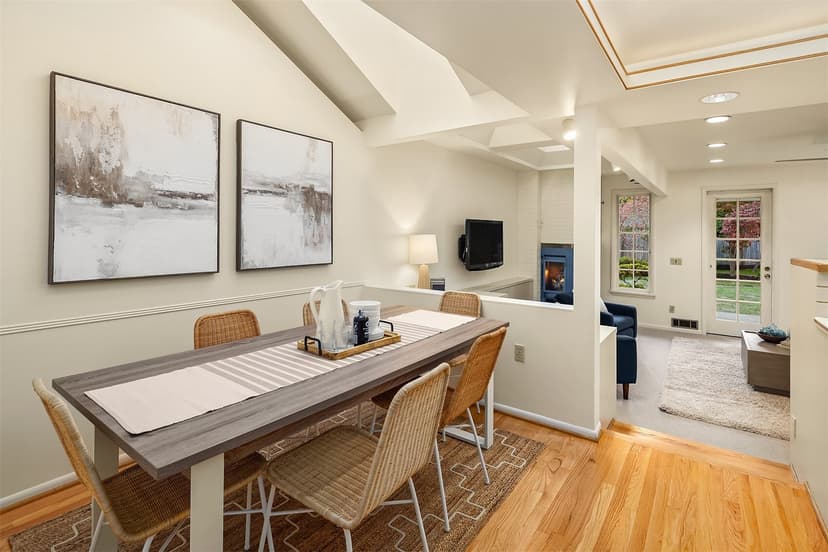 Property photo for 5209 55th Avenue NE, Seattle photo 13