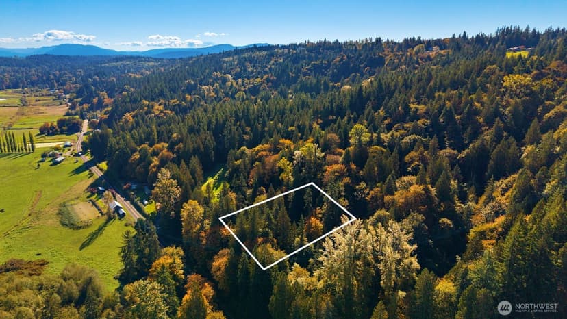 Property photo for 8801 W Snoqualmie Valley Road NE, Carnation photo 3