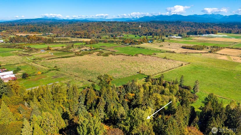 Property photo for 8801 W Snoqualmie Valley Road NE, Carnation photo 11