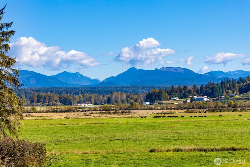 Property photo for 8801 W Snoqualmie Valley Road NE, Carnation photo 7