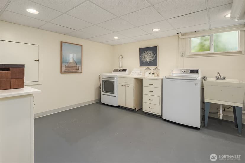 Property photo for 1960 26th Avenue E, Seattle photo 21