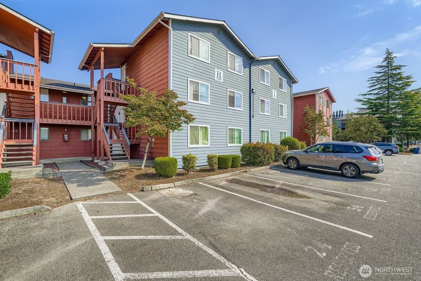 Property photo for 3402 I Street NE #H202, Auburn