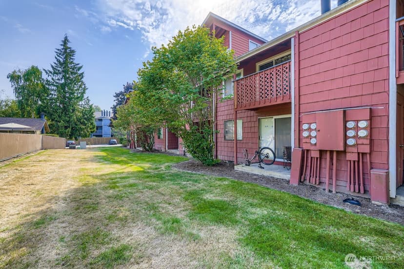 Property photo for 3402 I Street NE #H202, Auburn photo 13