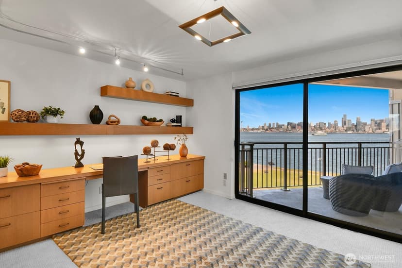 Property photo for 1111 Harbor Avenue SW #500, Seattle photo 19