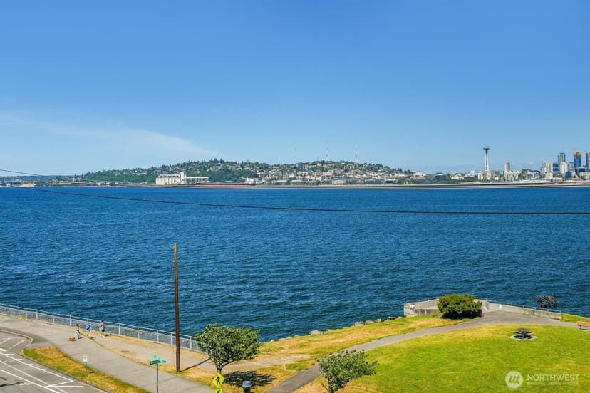 Property photo for 1111 Harbor Avenue SW #500, Seattle photo 37
