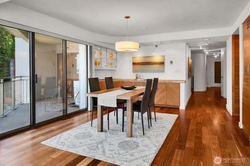 Property photo for 1111 Harbor Avenue SW #500, Seattle photo 12