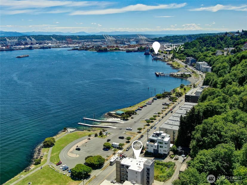 Property photo for 1111 Harbor Avenue SW #500, Seattle photo 34