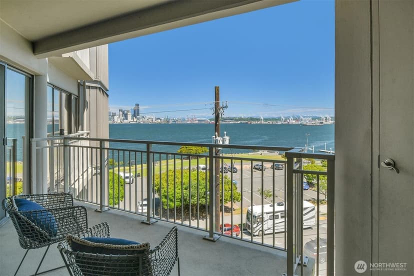 Property photo for 1111 Harbor Avenue SW #500, Seattle photo 24