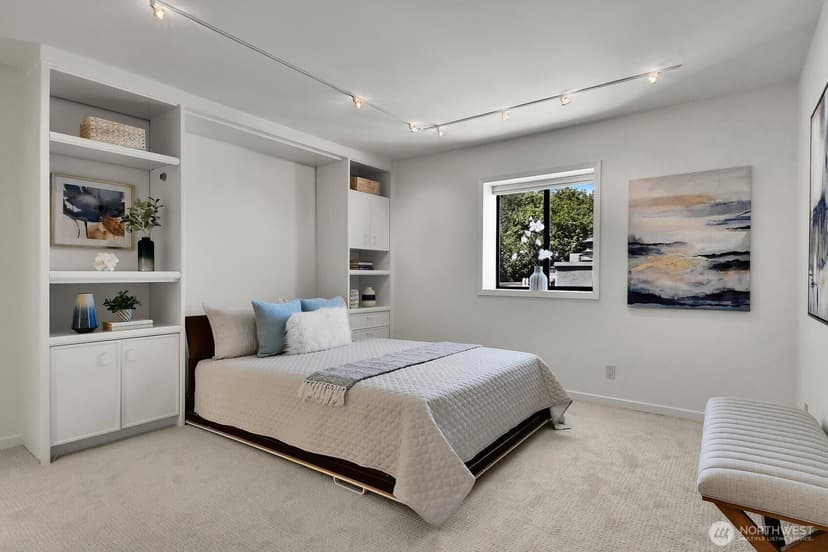Property photo for 1111 Harbor Avenue SW #500, Seattle photo 28