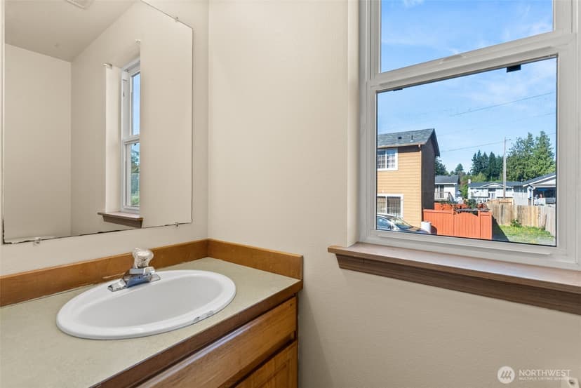 Property photo for 8416 Ainsworth, Tacoma photo 6